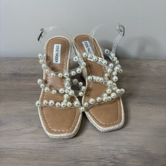 NWOT Steve Madden Upright Vinyl Pearl Studded Strappy Espadrille Wedges Size 7.5 - Picture 5 of 9